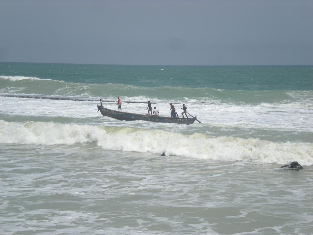 Hotel Robinson Plage โลเม ภายนอก รูปภาพ