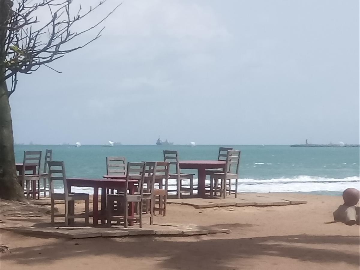 Hotel Robinson Plage โลเม ภายนอก รูปภาพ