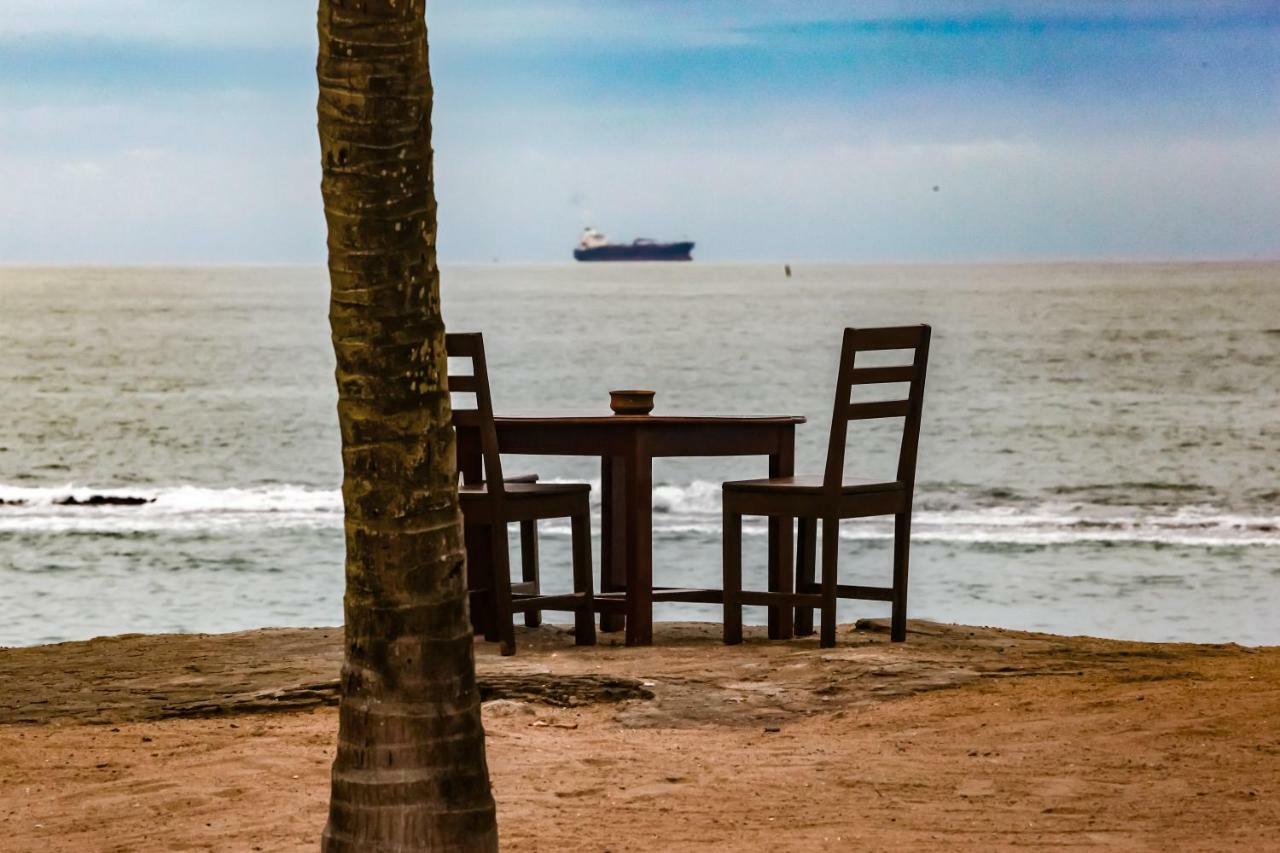 Hotel Robinson Plage โลเม ภายนอก รูปภาพ